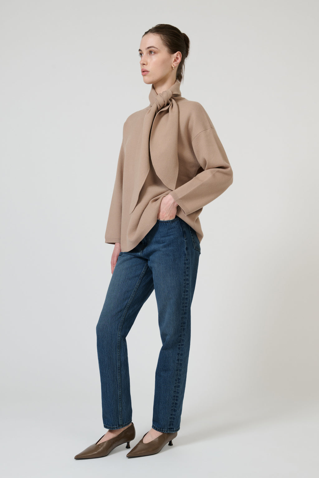 ISLA SCARF SWEATER - NOUGAT – ONTE